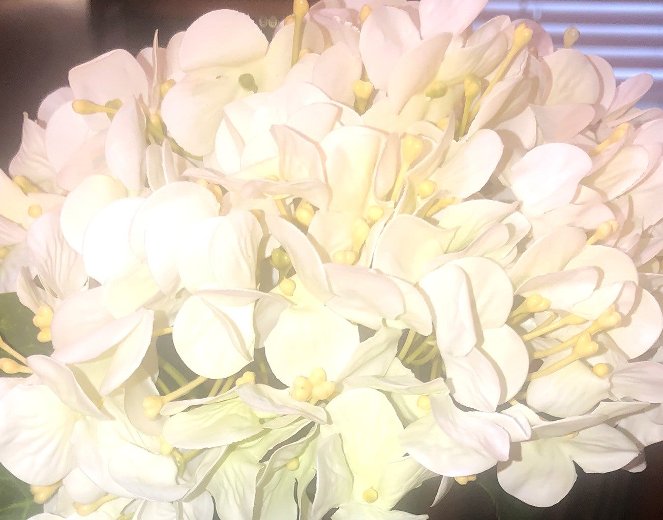 Artificial hydrangea long-stem silk floral. 20.8" Real touch with detachable stem.